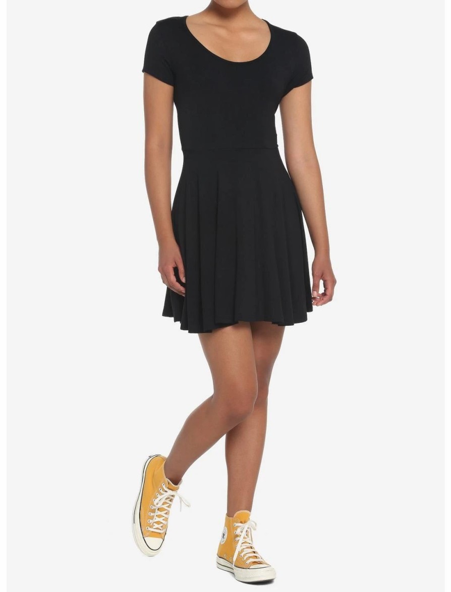 * Dresses | Hunivers Black Skater Dress